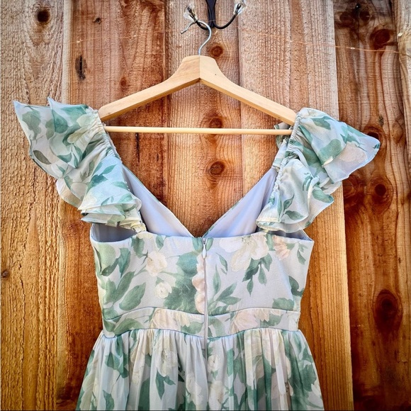 Light Blue and Sage Green Floral Ruffled Sleeve Chiffon Maxi Dress 🌿 - Picture 8 of 10